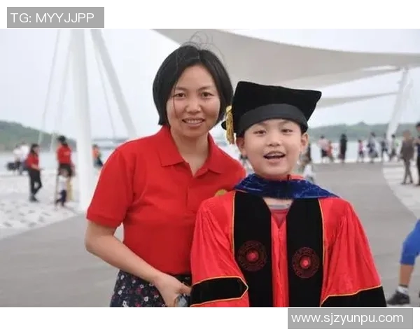 中国孩子与足球明星亲密接触梦想成真瞬间分享快乐与激情